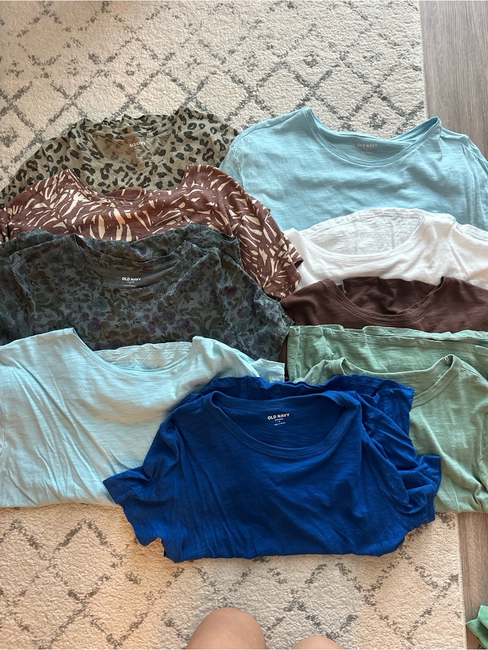 Bundle of 9 Women’s Old Navy Women's Short Sleeve Crew Tee